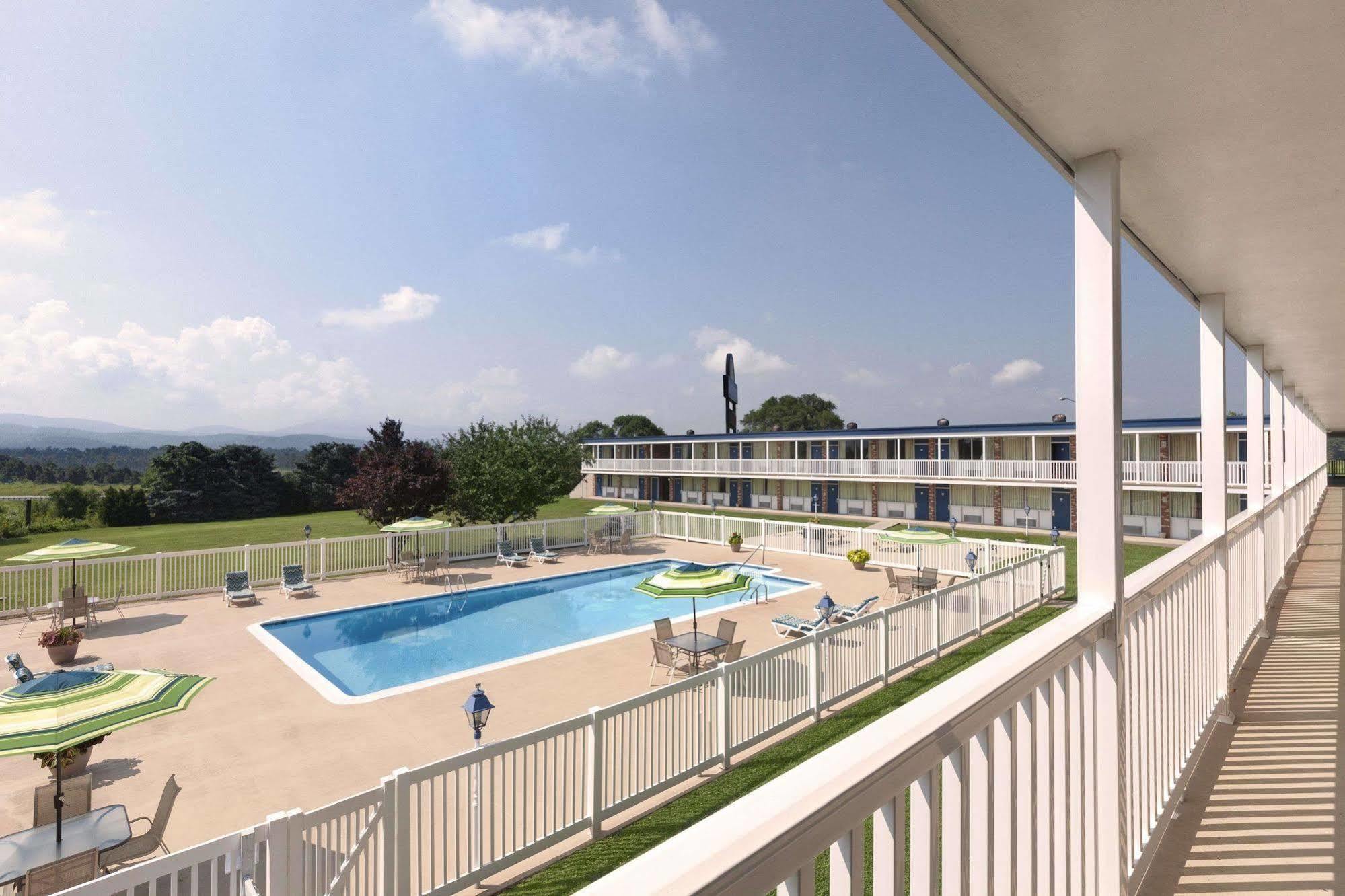 Days Inn By Wyndham Waynesboro Exterior foto